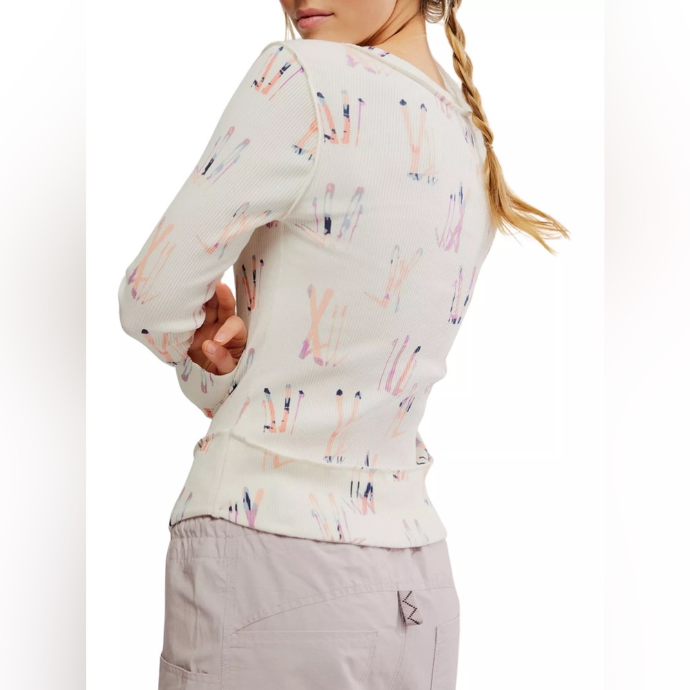 Free People FP Movement Women's Rally Printed Long-Sleeve Henley Knit Layer Skis - Picture 7 of 16
